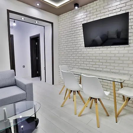 Relax 1&2 * וארנה